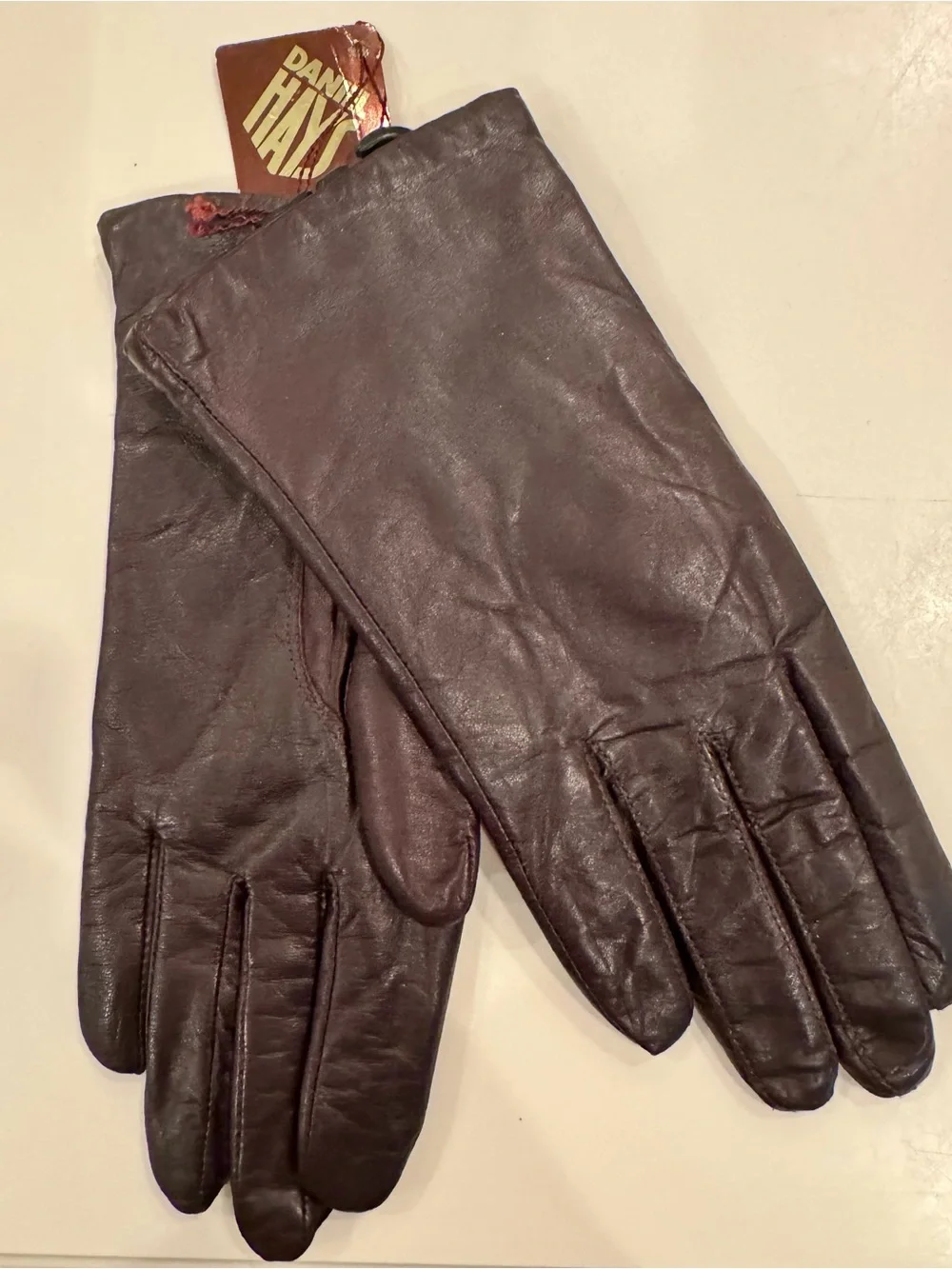 Daniel Hays women’s daniel